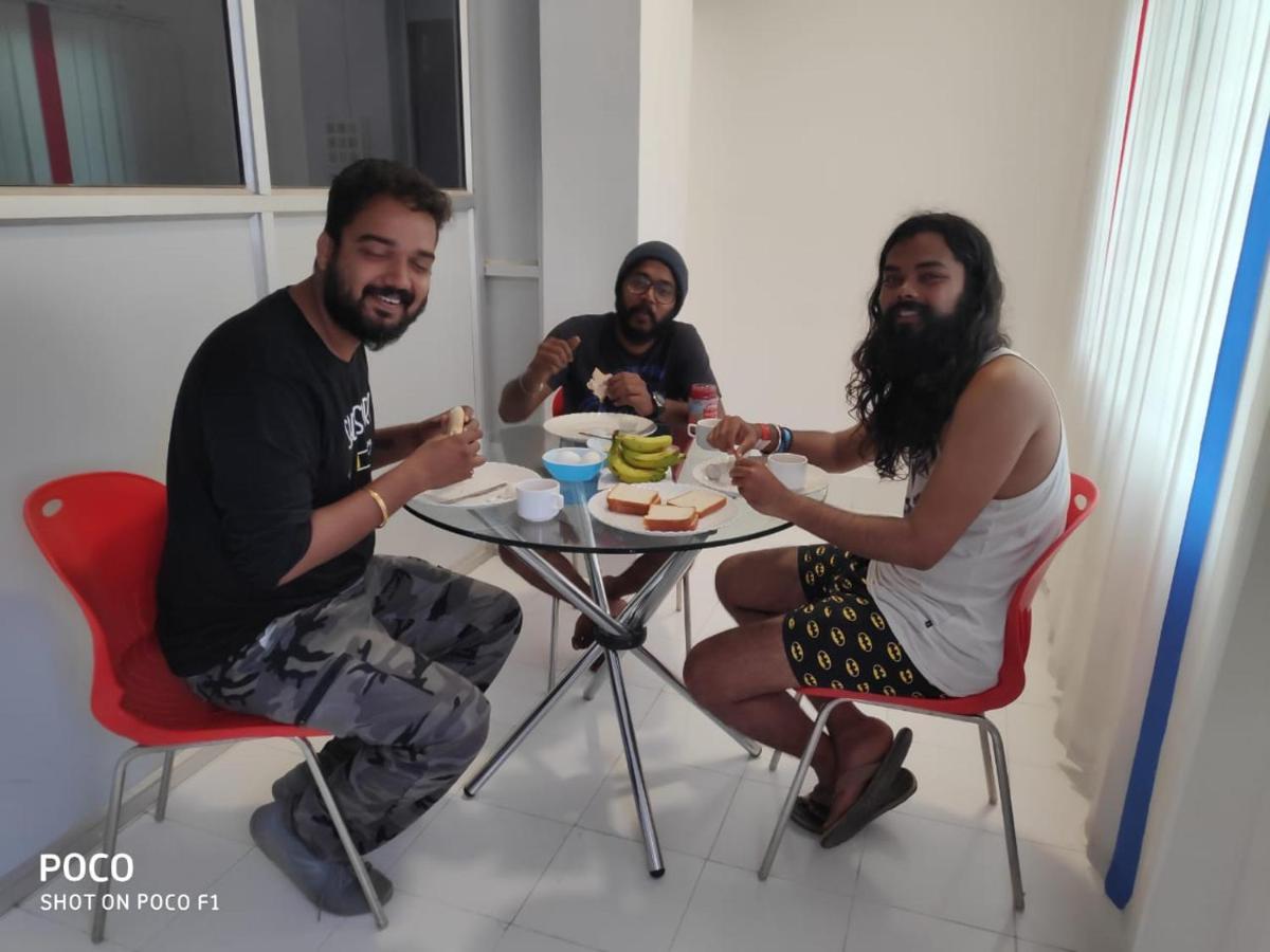 Pause Hostel Guwahati Eksteriør bilde