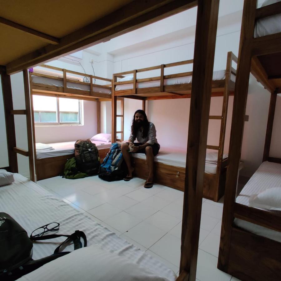 Pause Hostel Guwahati Eksteriør bilde
